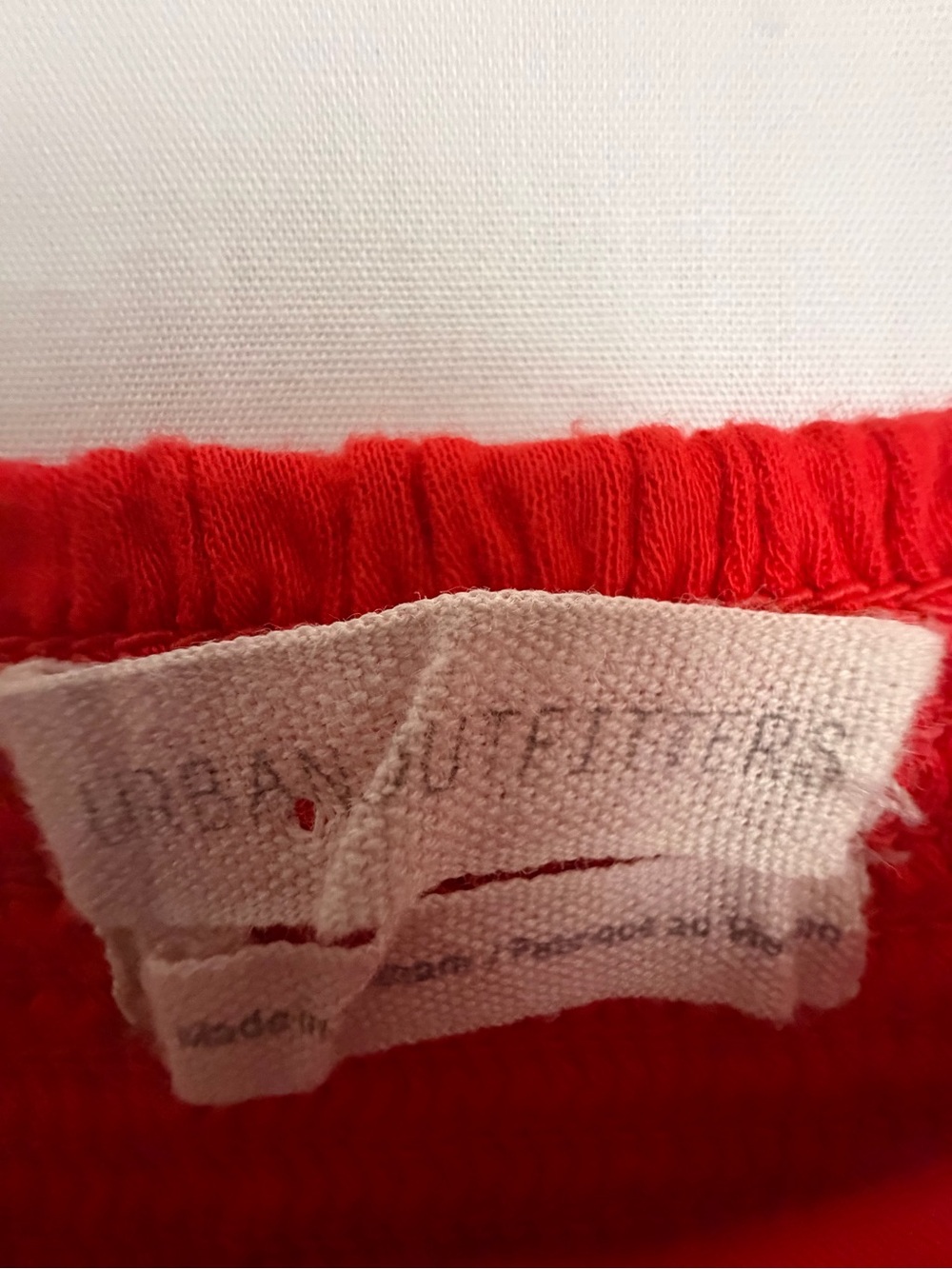 Urban Outfitters Women’s Red Crop Blouse Size XS Excellent (A843) - Picture 3 of 12